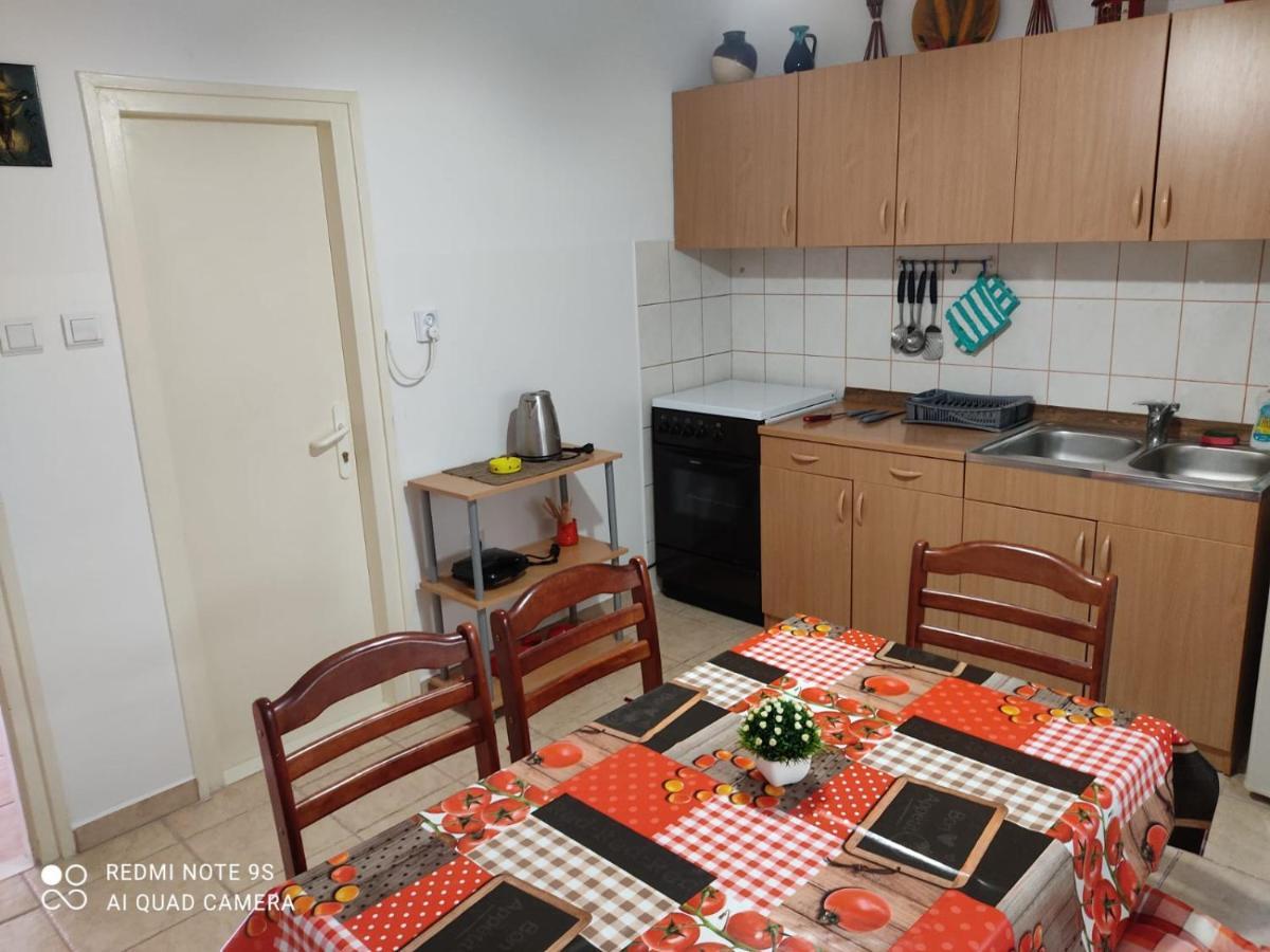Apartmani Iva Sveti Juraj Ngoại thất bức ảnh