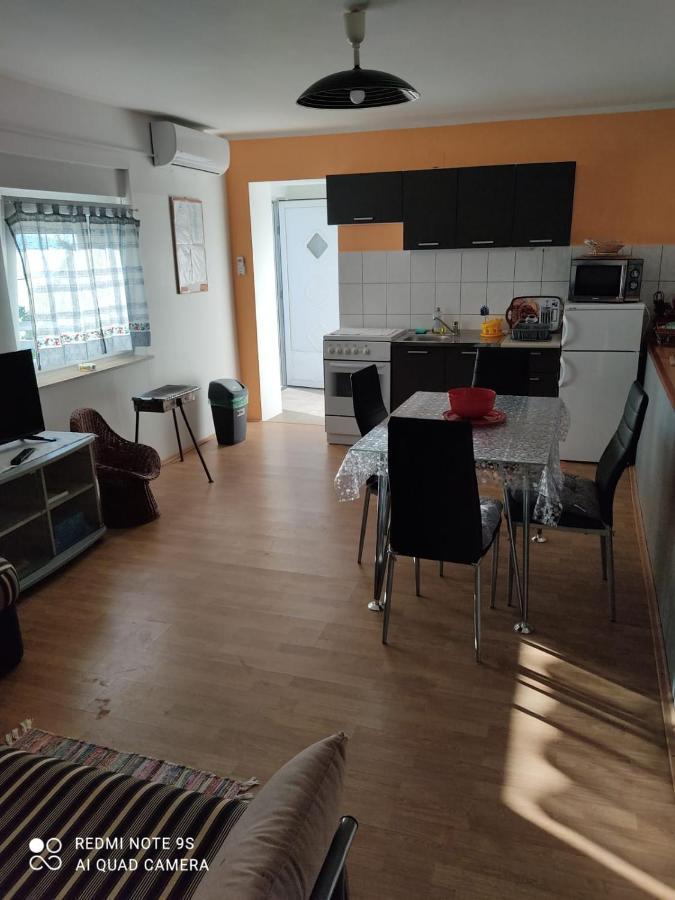 Apartmani Iva Sveti Juraj Ngoại thất bức ảnh