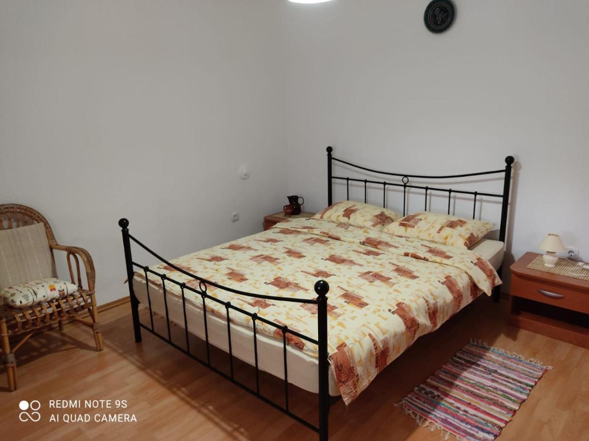 Apartmani Iva Sveti Juraj Ngoại thất bức ảnh