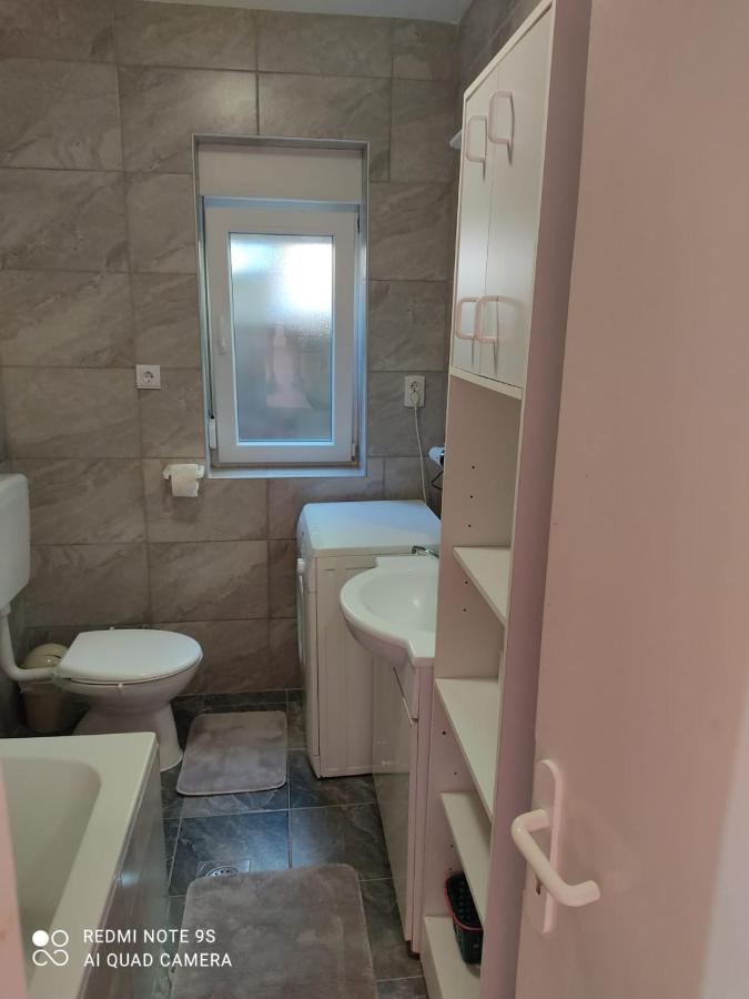 Apartmani Iva Sveti Juraj Ngoại thất bức ảnh