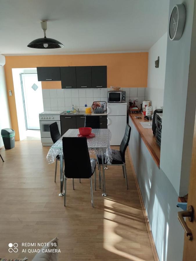Apartmani Iva Sveti Juraj Ngoại thất bức ảnh